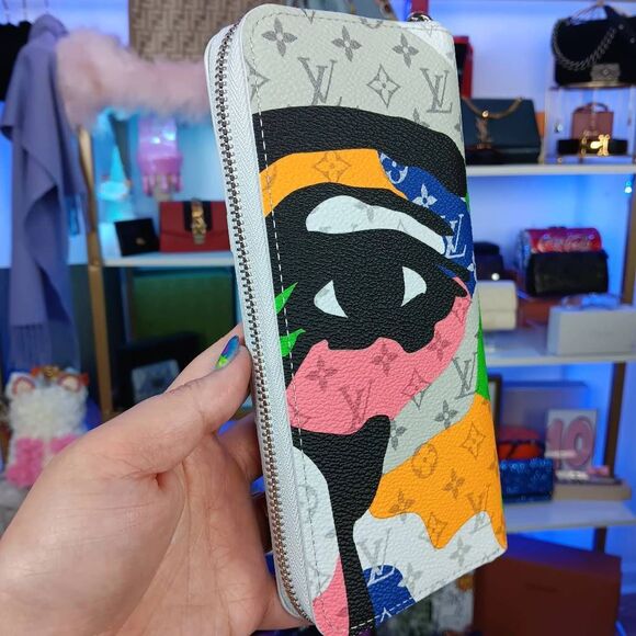 LOUIS VUITTON Monogram Portrait Zippy Vertical Wallet Multicolor KidSuper - Picture 9 of 16